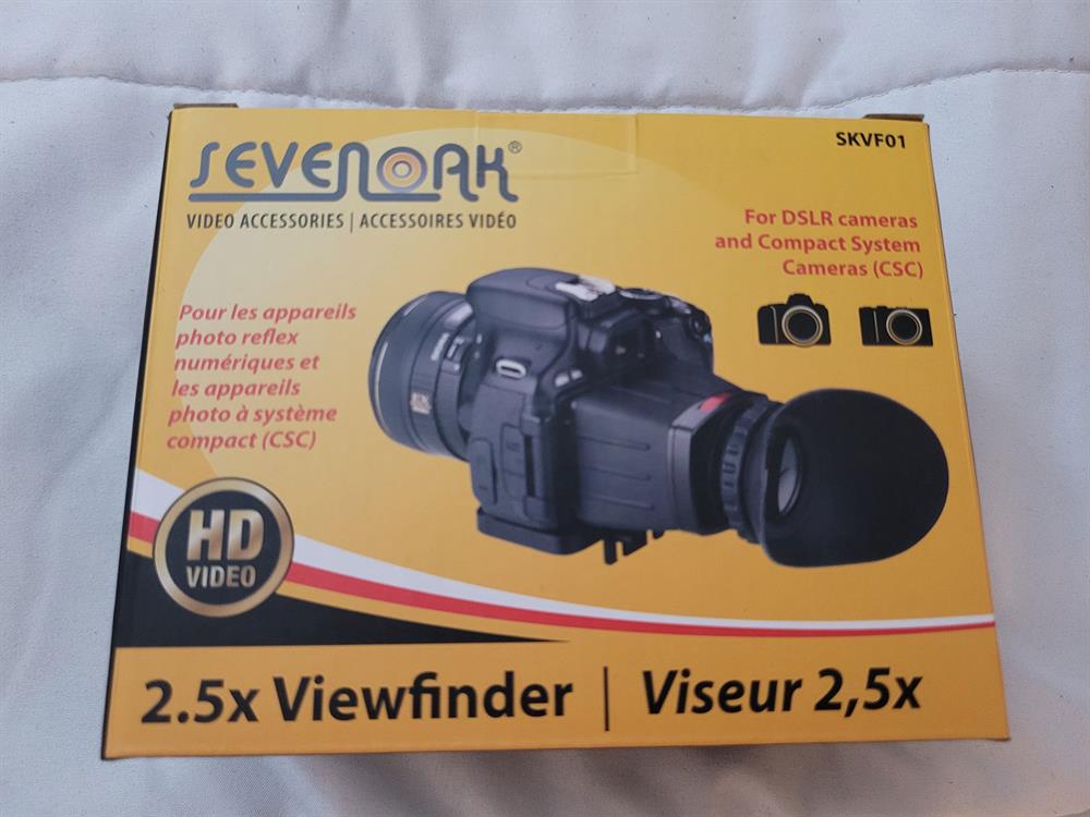 $30 - 2.5x ViewFinder for DSLR Cameras plus free hand holder