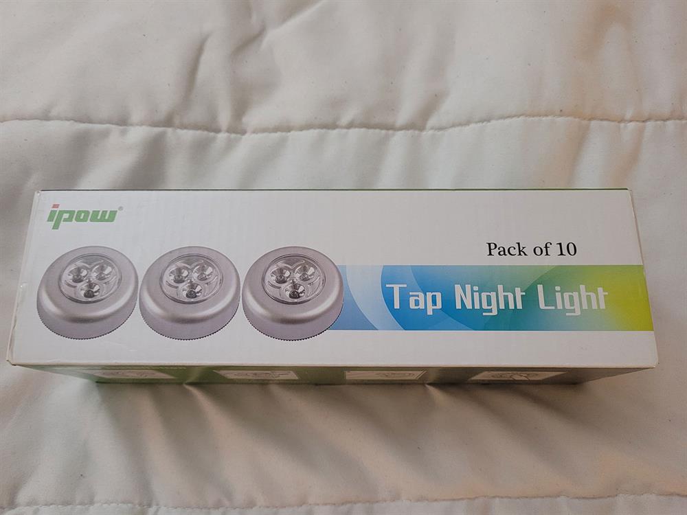 $20 - Pack of 9 Stick-on Tap Night Led Lights (use 3 AAA bateries)