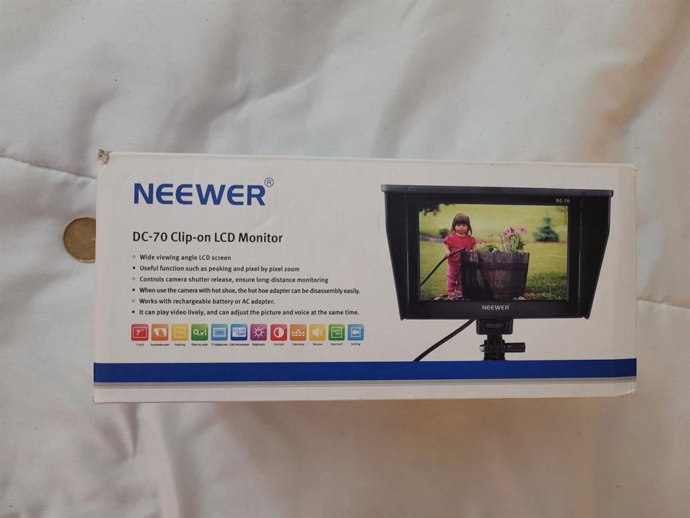 $150 Neewer DC-70 Clip-on Portable 7" Color TFT LCD Monitor HDMI 1280x 800